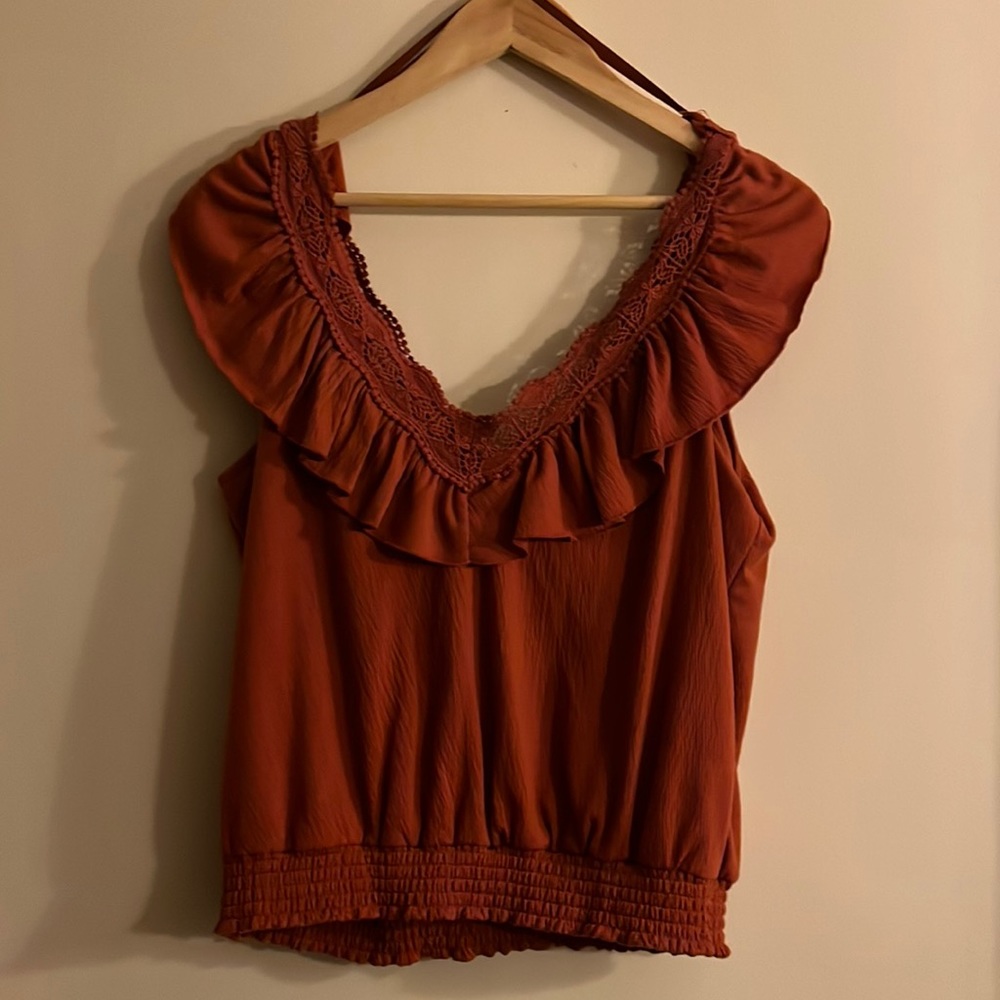 Woman’s of the shoulder